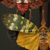 Antieke stolp met insecten Antieke stolp met insecten
