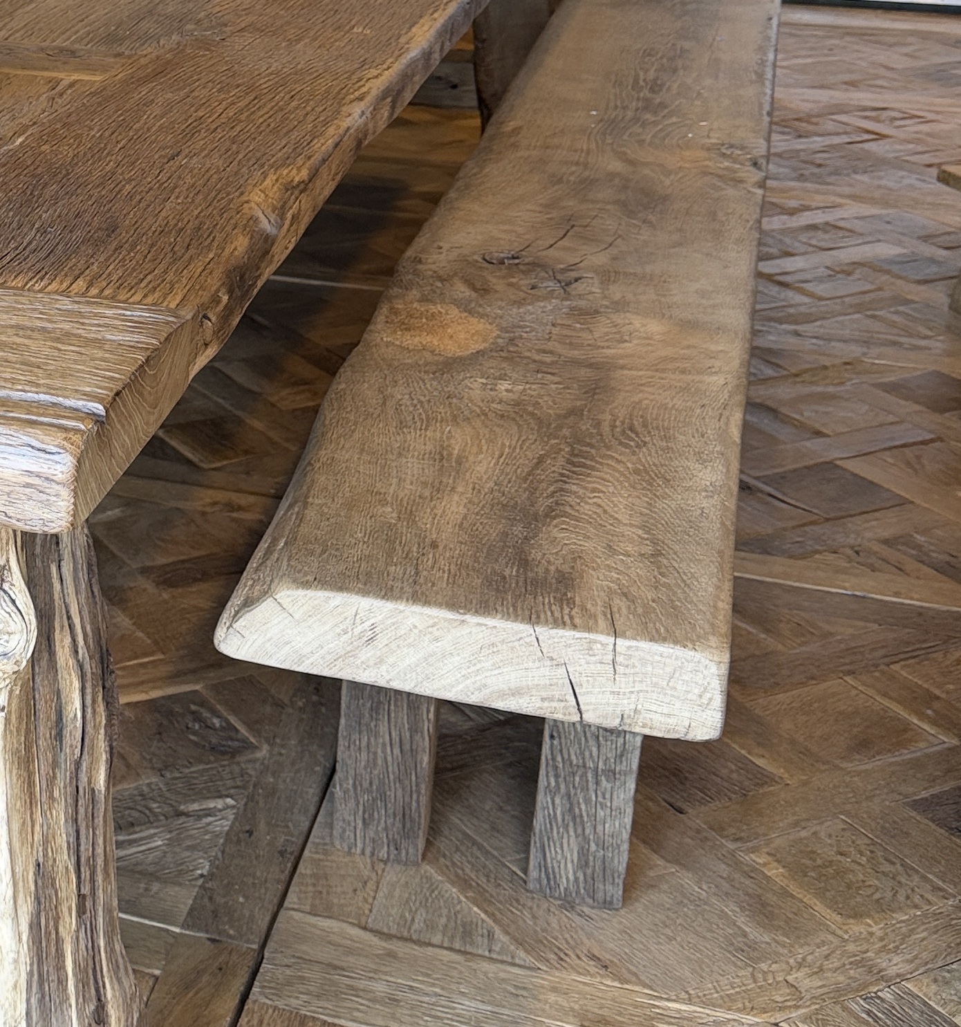 Oud eiken sidetable Oud eiken sidetable