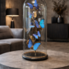 Stolp met blauwe vlinders