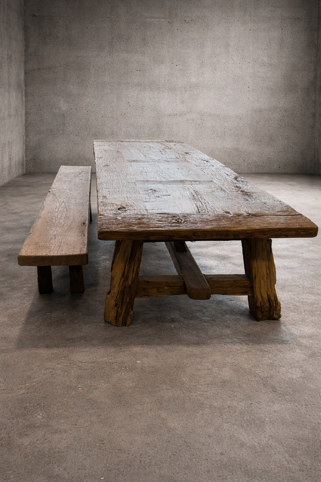 Oud eiken sidetable Oud eiken sidetable