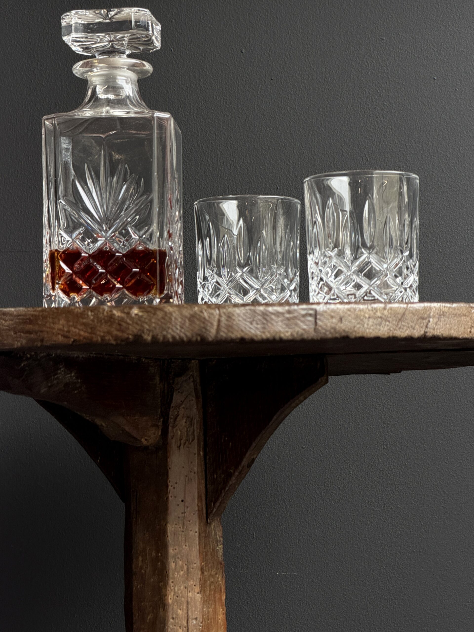 Antiek boomstronk tafeltje Antiek boomstronk tafeltje