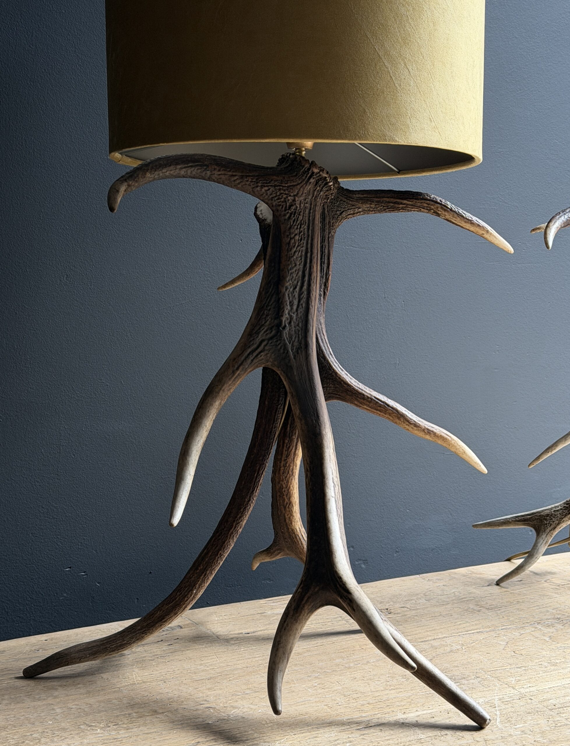Schemerlamp van gewei Schemerlamp van gewei