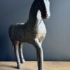 Oud Indiaas paard met messing beslag