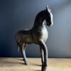 Oud Indiaas paard met messing beslag Oud Indiaas paard met messing beslag