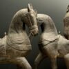 Oud Indiaas paard met messing beslag