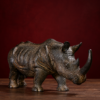 Terracotta neushoorn