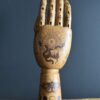 Getatoeëerde hand
