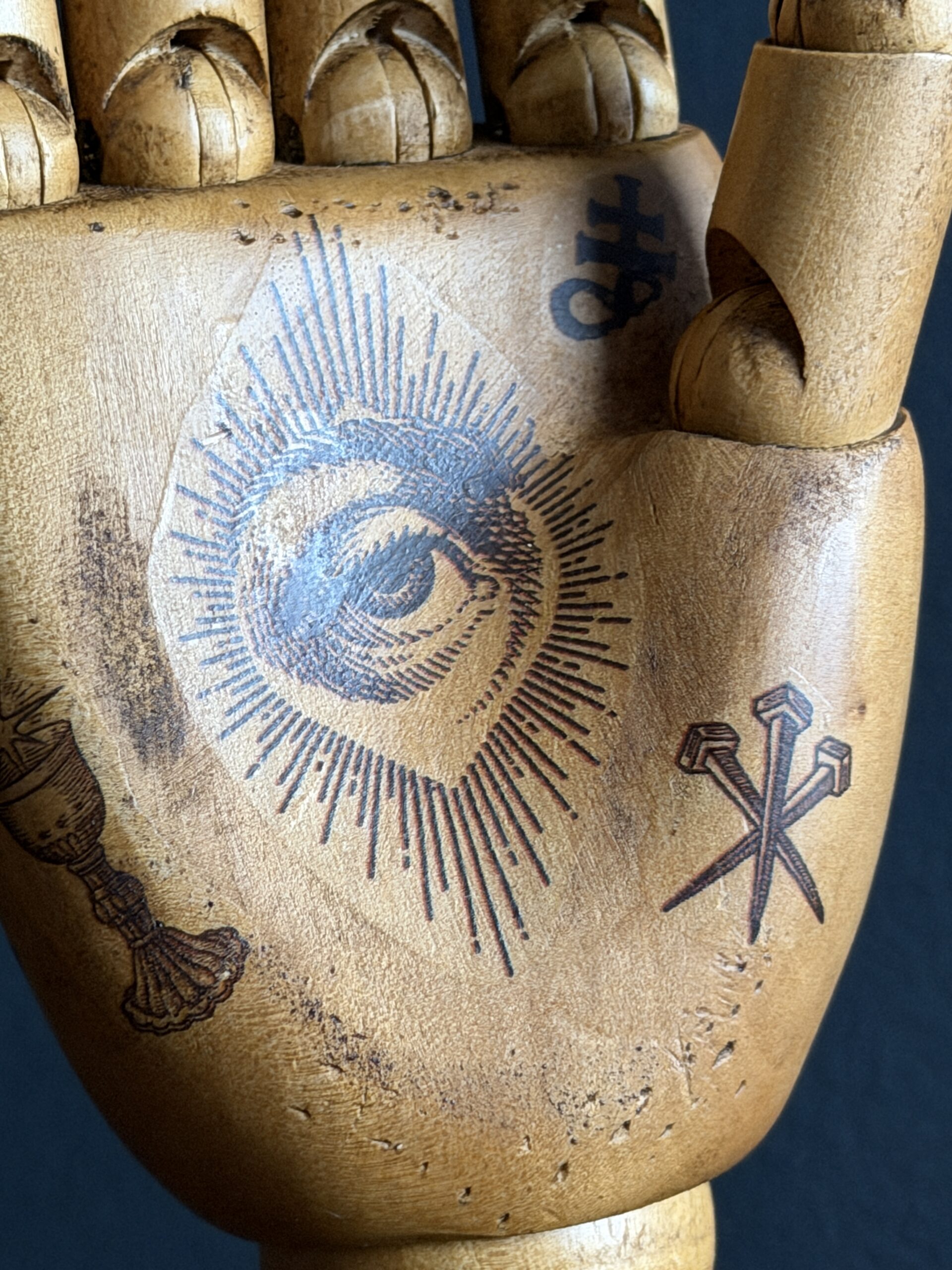 Getatoeëerde hand Getatoeëerde hand