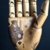 Getatoeëerde hand